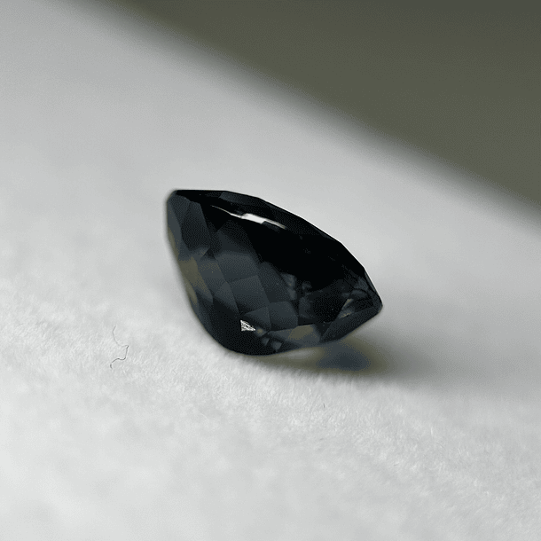 Topacio london blue-2.35ct-8.9x4.6mm 3