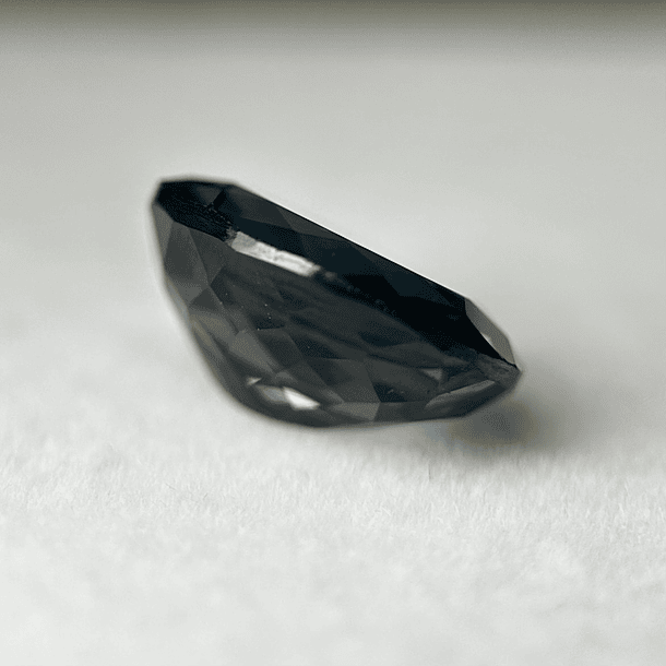 Topacio london blue-3.65ct-9.9x7.9x5.5mm 3