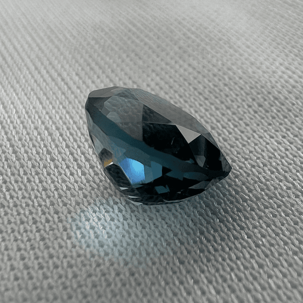 Topacio london blue-5.50ct-11.7x9.9x5.5mm 4