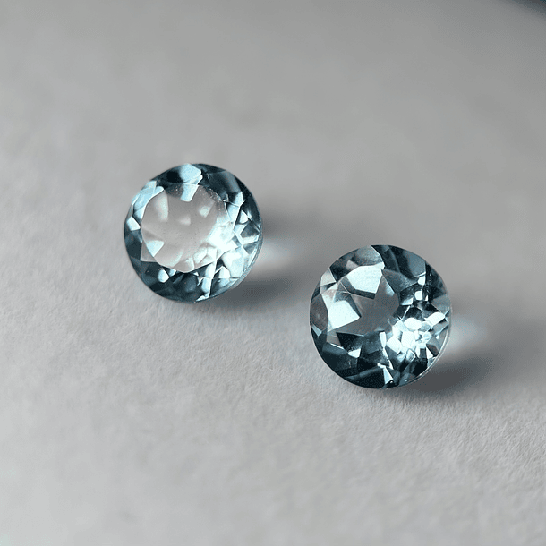 Par de topacios azules-3.70ct-7mm 1