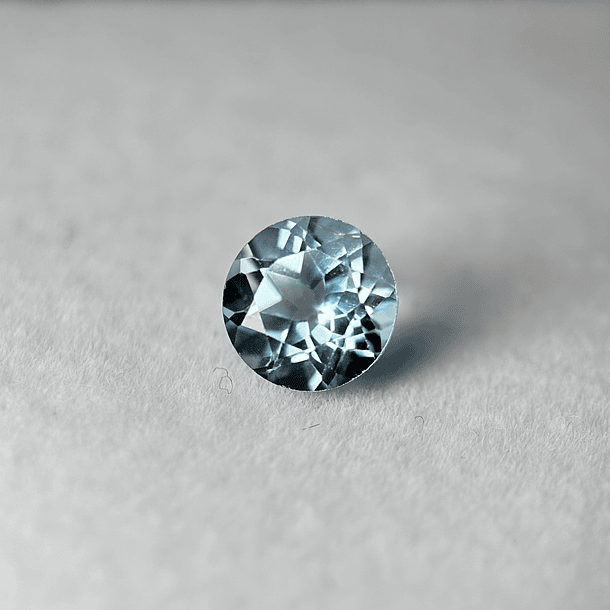 Topacio azul-1.05ct-5.9mm 1