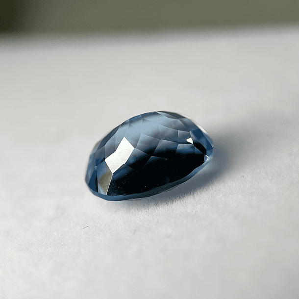 Topacio azul-3.05ct-9.7x7.7x4.9mm 3