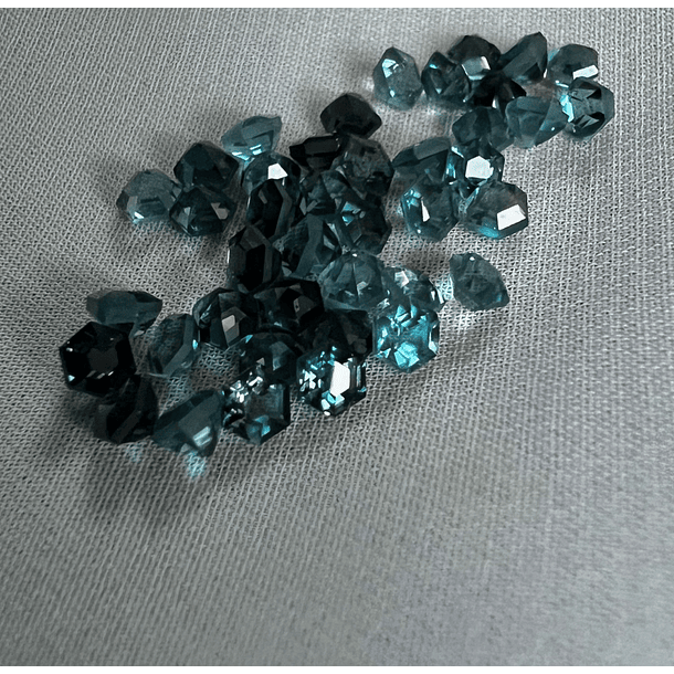 Topacio london blue-0.200ct-3mm