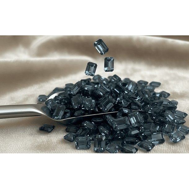 Topacio london blue-0.30ct-4x3mm