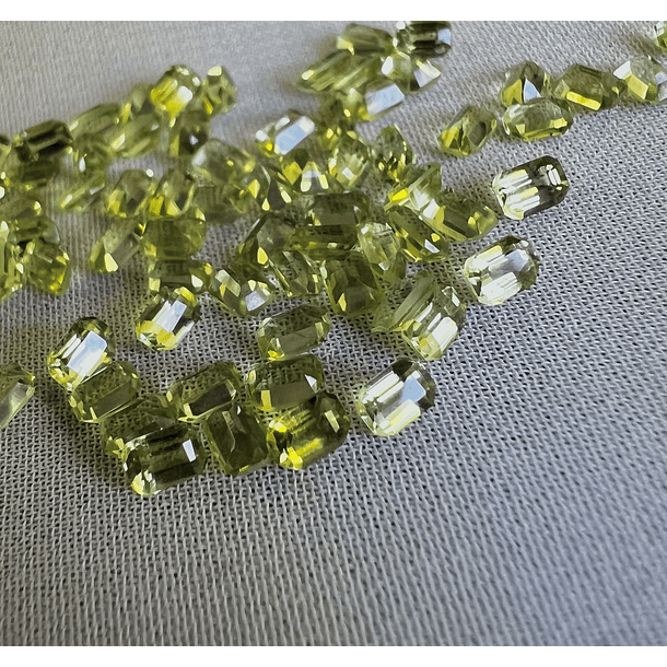 Peridoto-0.095ct-3x2mm