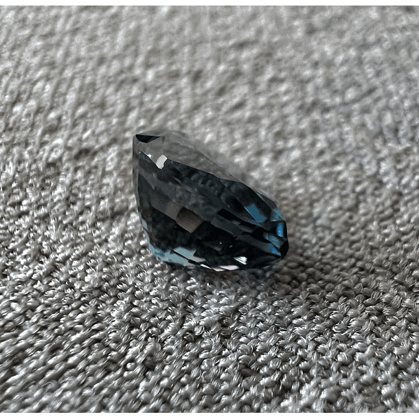 Topacio london blue-2.417ct-9x7mm 3