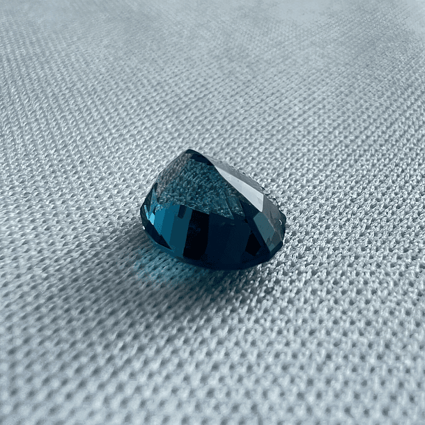 Topacio london blue-1.50ct-8x6.1x4.3mm 2
