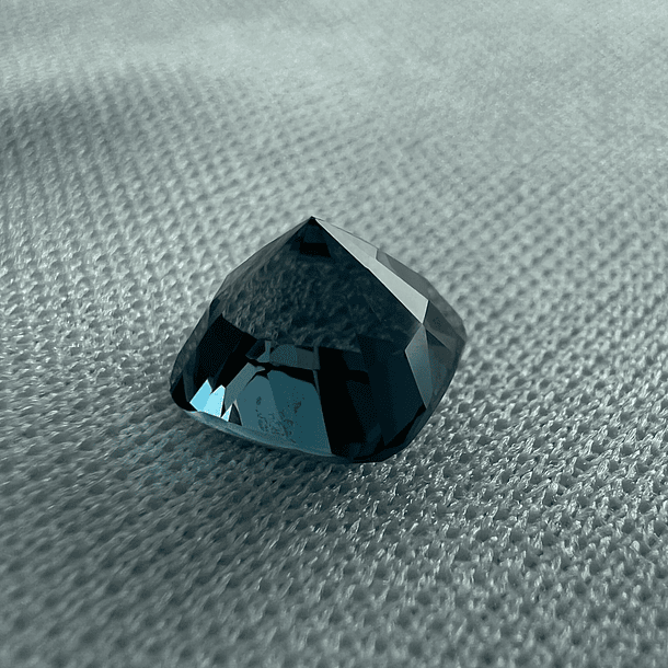 Topacio london blue-2.50ct-7x6.9x5.7mm 3