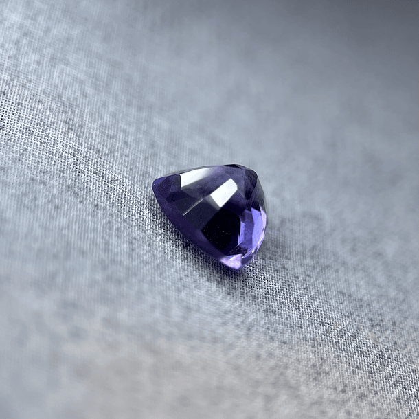 Amatista morada-1.285ct-7x6.8x4.6mm 3