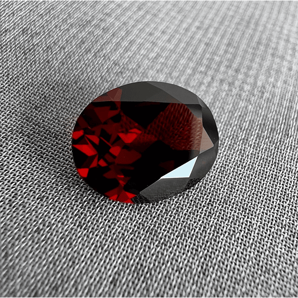 Granate rojo-2.95ct-9.8x7.7x4.7mm 1