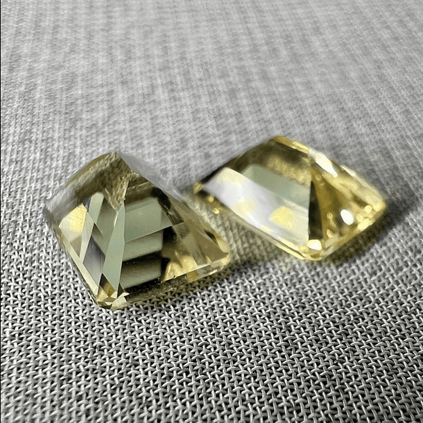 Par de berilos amarillos-3ct-7.6x5.8x4.4mm 2