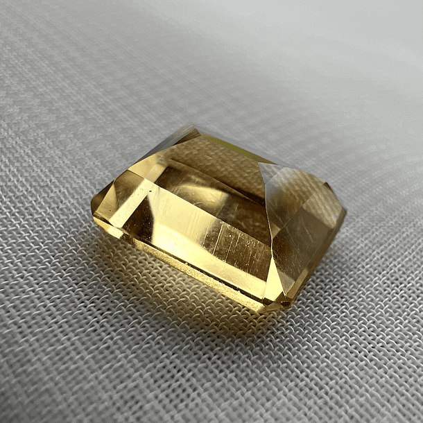 Citrino dorado-3.20ct-8.9x7.1x5.7mm 2