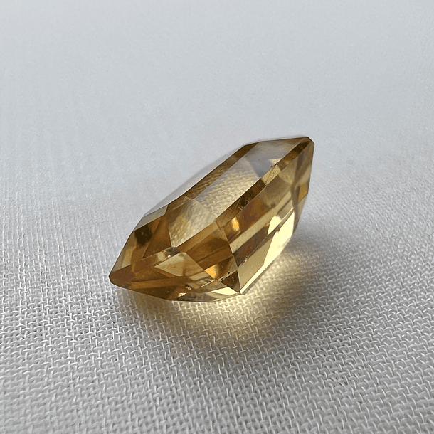Citrino amarillo-2.80ct-8.7x6.8x5.8mm 2