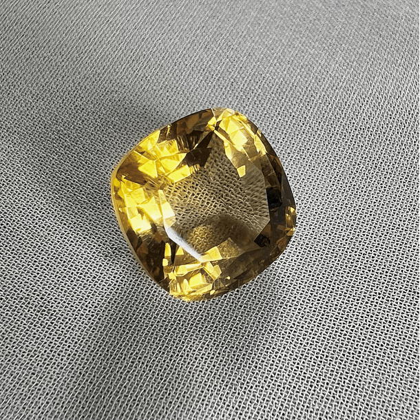 Citrino amarillo-2.75ct-9x8.9x5.3mm 1