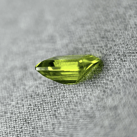 Peridoto-1.75ct-7.8x5.8x3.7mm