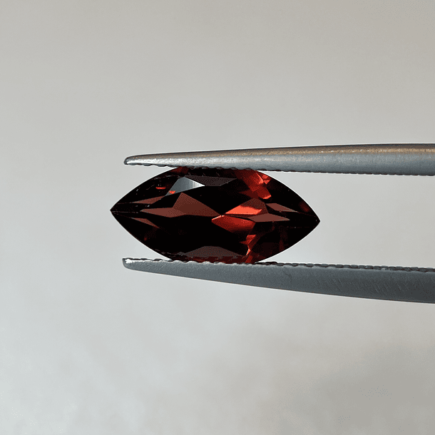 Granate rojo-2.15ct-12x6mm-  1