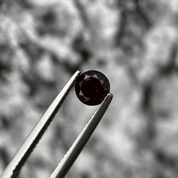 Granate rojo-1.415ct-6.8mm 1