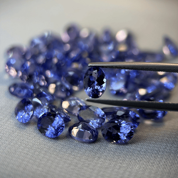 Par de Tanzanita-0.84ct-7x5x3.4mm 3