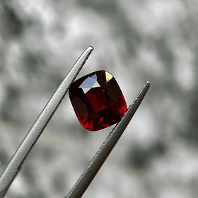 Granate rojo crimson GGI-2.95ct-8x7.26x5.21mm