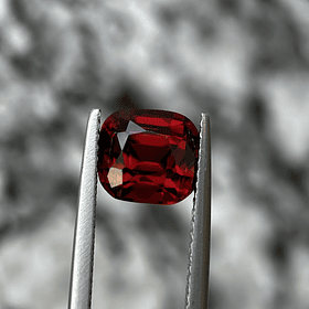 Granate rojo crimson GGI-2.68ct-7.80x7.31x5.46mm