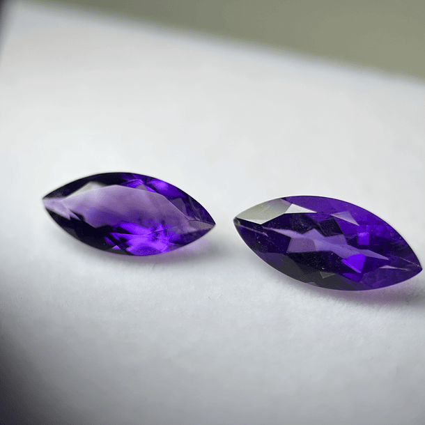 Par de Amatistas moradas-5.32ct-14.8x7.1x5.3mm 1