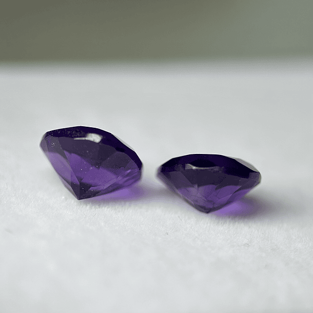 Par de Amatistas moradas-5.67ct-9.8x9.8x5mm 2
