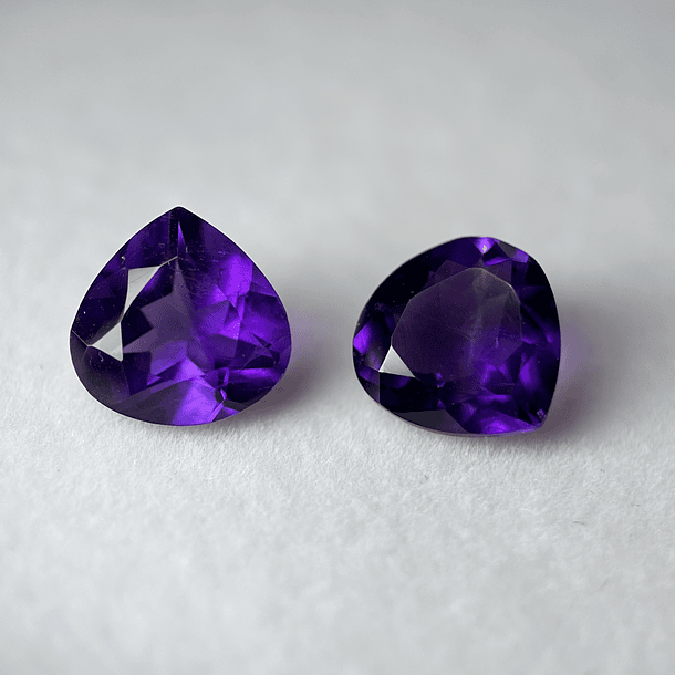 Par de Amatistas moradas-5.67ct-9.8x9.8x5mm 1