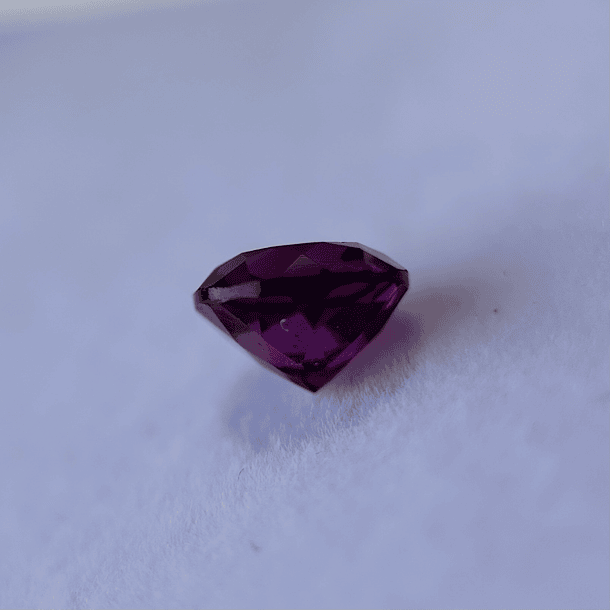 Granate rodolita-2.75ct-8x5.3mm 2