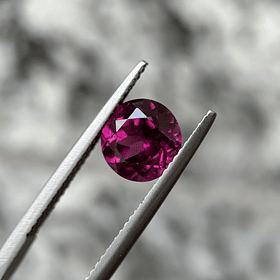 Granate rodolita-2ct-6.8x5mm