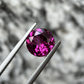 Granate rodolita-2.65ct-8x5.1mm