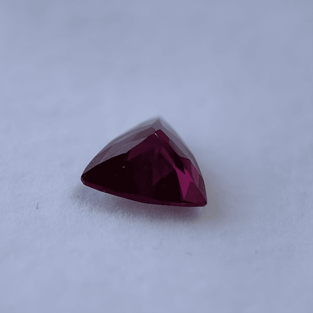 Granate rodolita-3.50ct-9.9x9.9x5.2mm 2
