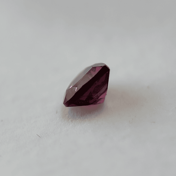 Granate rodolita-2.15ct-8.2x7.9x4.6mm 3
