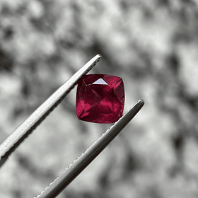 Granate rodolita-2ct-6.8x6.8x4.6mm