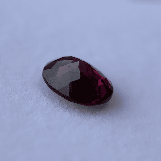 Granate rodolita-1.55ct-6.9x4.6mm 2