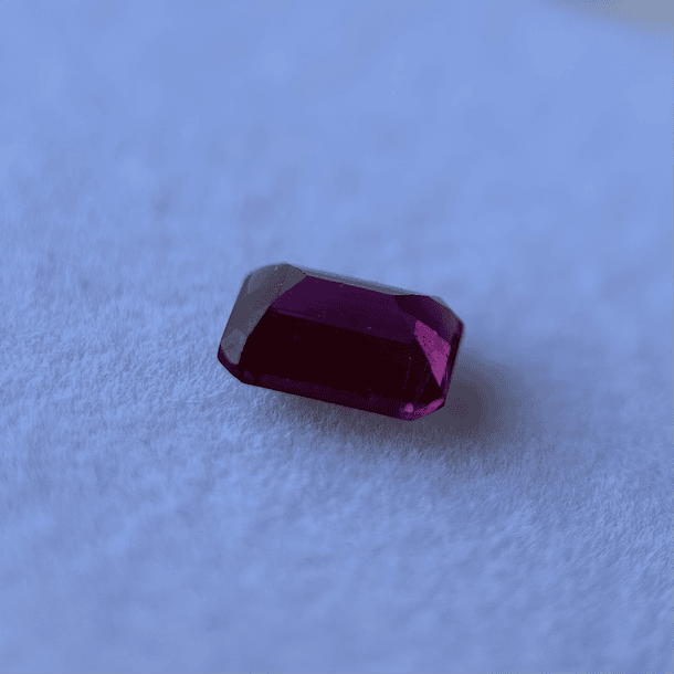 Granate rodolita-2.40ct-7.8x5.8x4.1mm 3