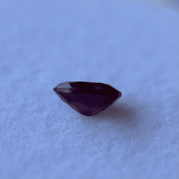 Granate rodolita-1.55ct-7.9x5.8x3.4mm 2