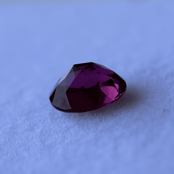 Granate rodolita-1.60ct-7.8x5.9x4mm 2