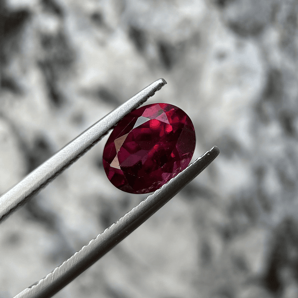 Granate rodolita-1.65ct-7.7x5.9x4.1mm 1