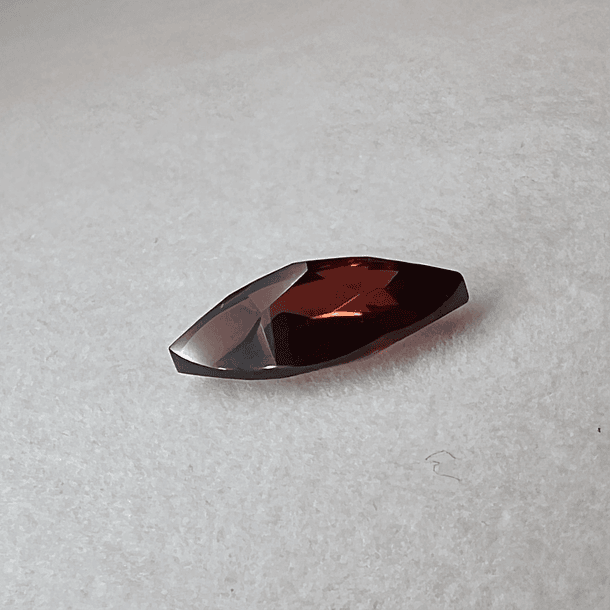 Granate rojo-1.225ct-9x5mm- COPIAR 3