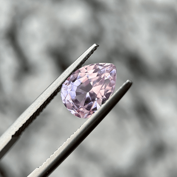 Kunzita-3.15ct-10x7.8x6.1mm 1