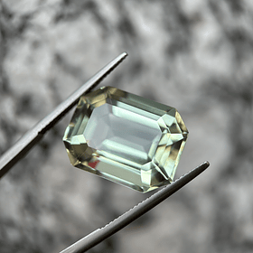 Amatista verde-21.05ct-20.1x15mm