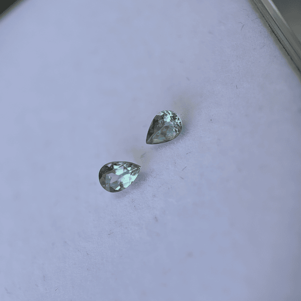 Par de alexandritas-1ct-6x4mm 1