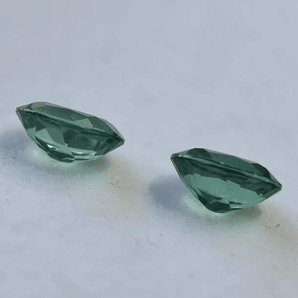 Par de topacios verdes-4.35ct-9x6.8x4.6mm 3