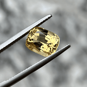 Citrino dorado-2.80ct-9.1x7.1x6.1mm