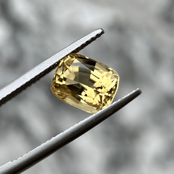 Citrino dorado-2.80ct-9.1x7.1x6.1mm 1