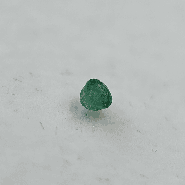 Esmeralda-0.11ct-3mm 2