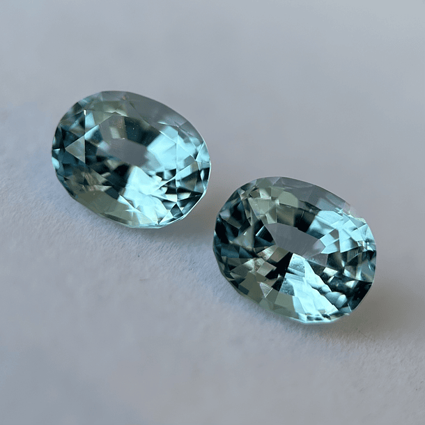 Par de topacios azules-7.25ct-9.7x7.8x5.8mm 1