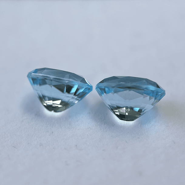 Par de topacios azules-7.25ct-9.7x7.8x5.8mm 3