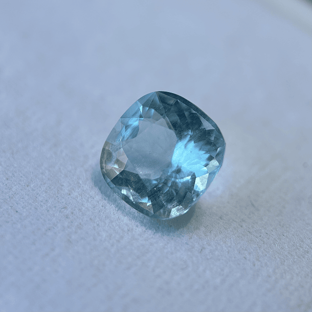 Aguamarina GGI-6.08ct-11.69x11.75x7.75mm 2