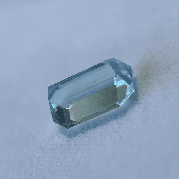 Aguamarina GGI-4.90ct-12.75x8.63x5.97mm 2